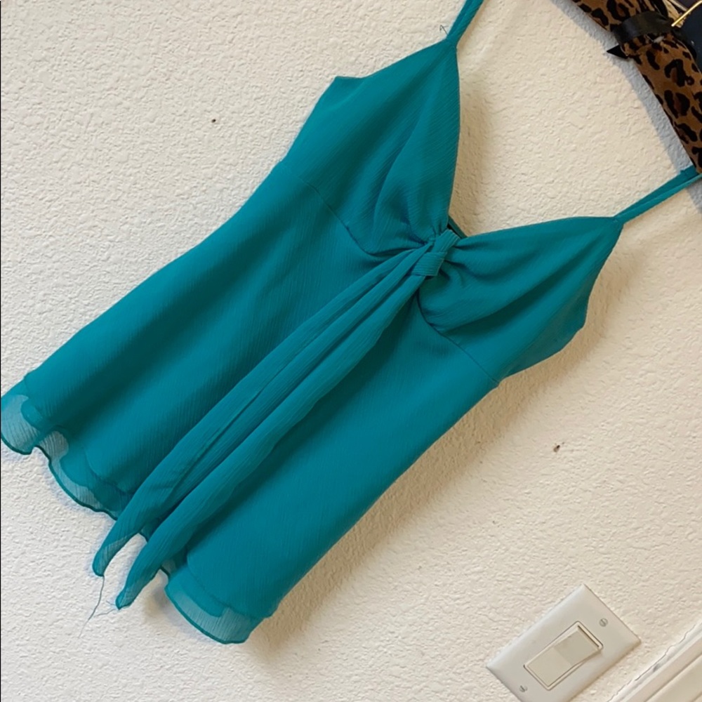 A BYER Chiffon  turquoise tank with bow